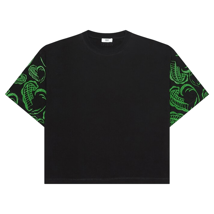 VEERT Heart Embroidered T-Shirt "Black"