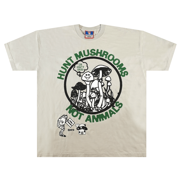 Online Ceramics Mushroom Hunter Tee "Beige"